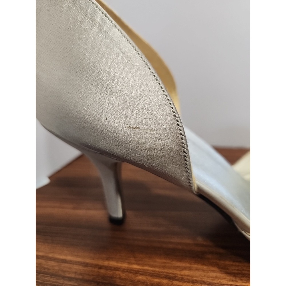 Unique Vintage Stuart Weitzman 8.5 Silver  Gray Satin Rhinestone Jeweled Heels - Picture 3 of 13
